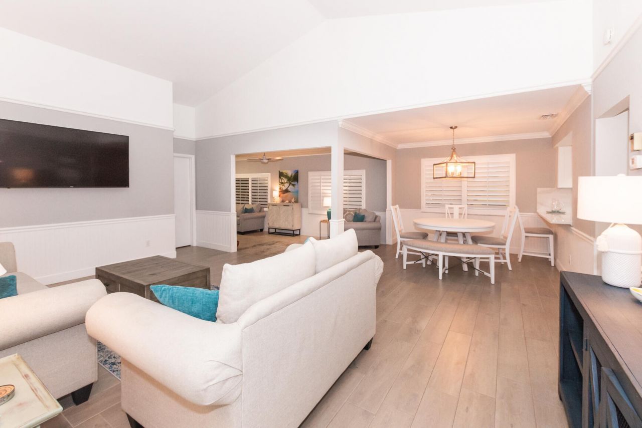 4041 NE Breakwater Drive, Jensen Beach, FL 34957 Photo