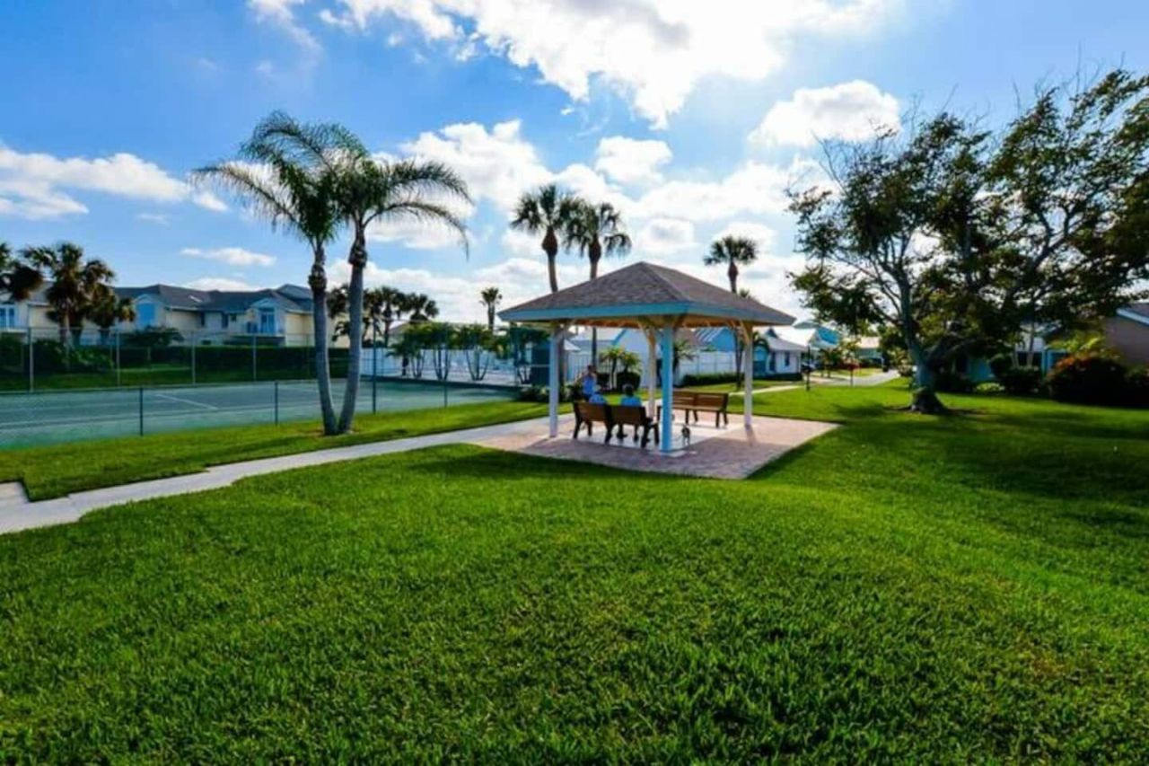 4031 NE Breakwater Drive, Jensen Beach, FL 34957 Photo