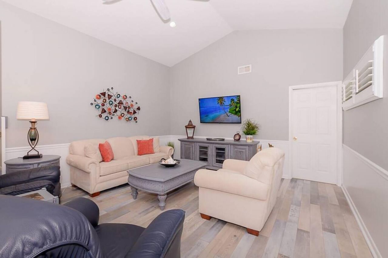 4031 NE Breakwater Drive, Jensen Beach, FL 34957 Photo