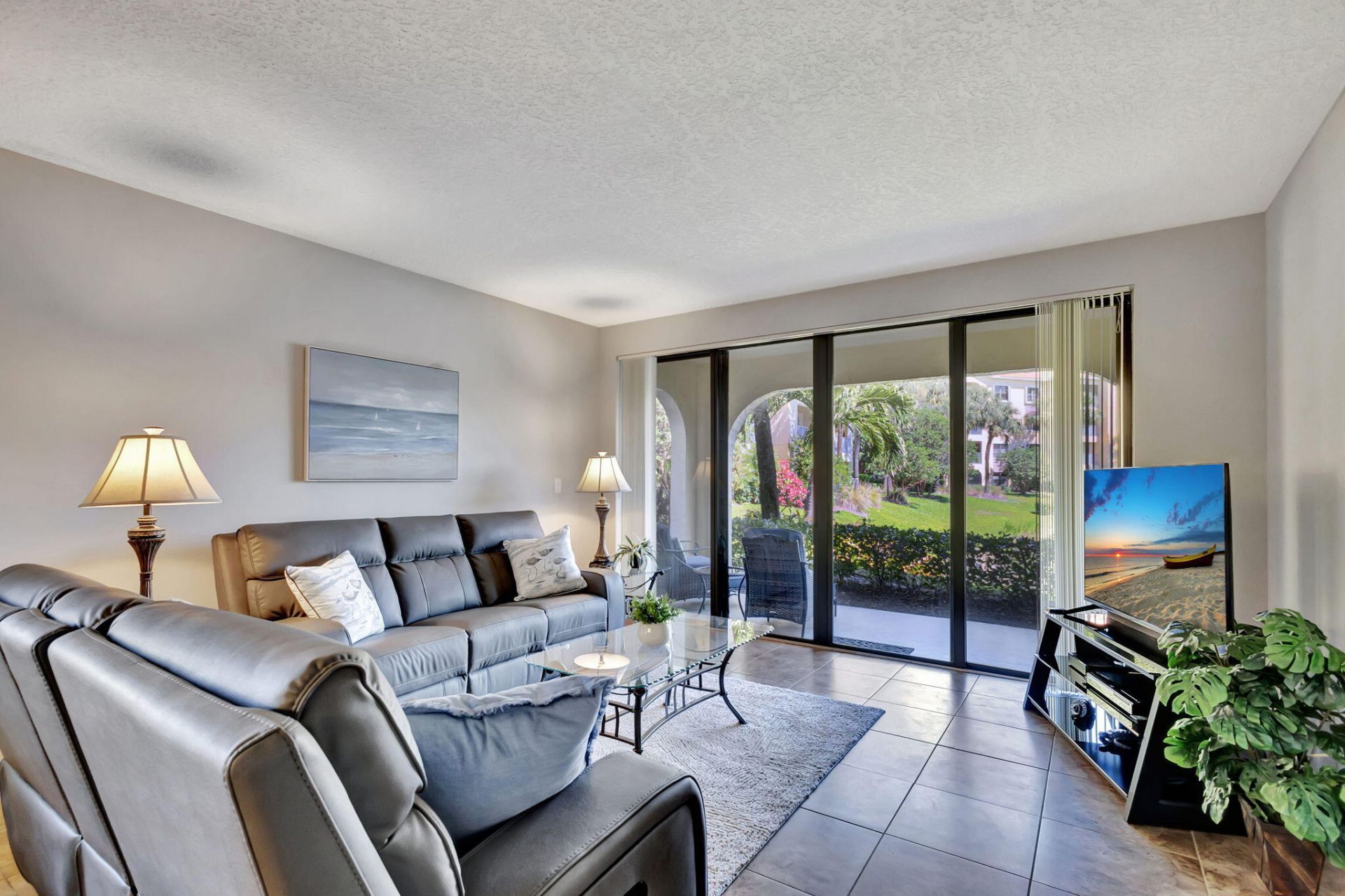 300 Uno Lago Drive, Unit 101, Juno Beach, FL 33408 Photo