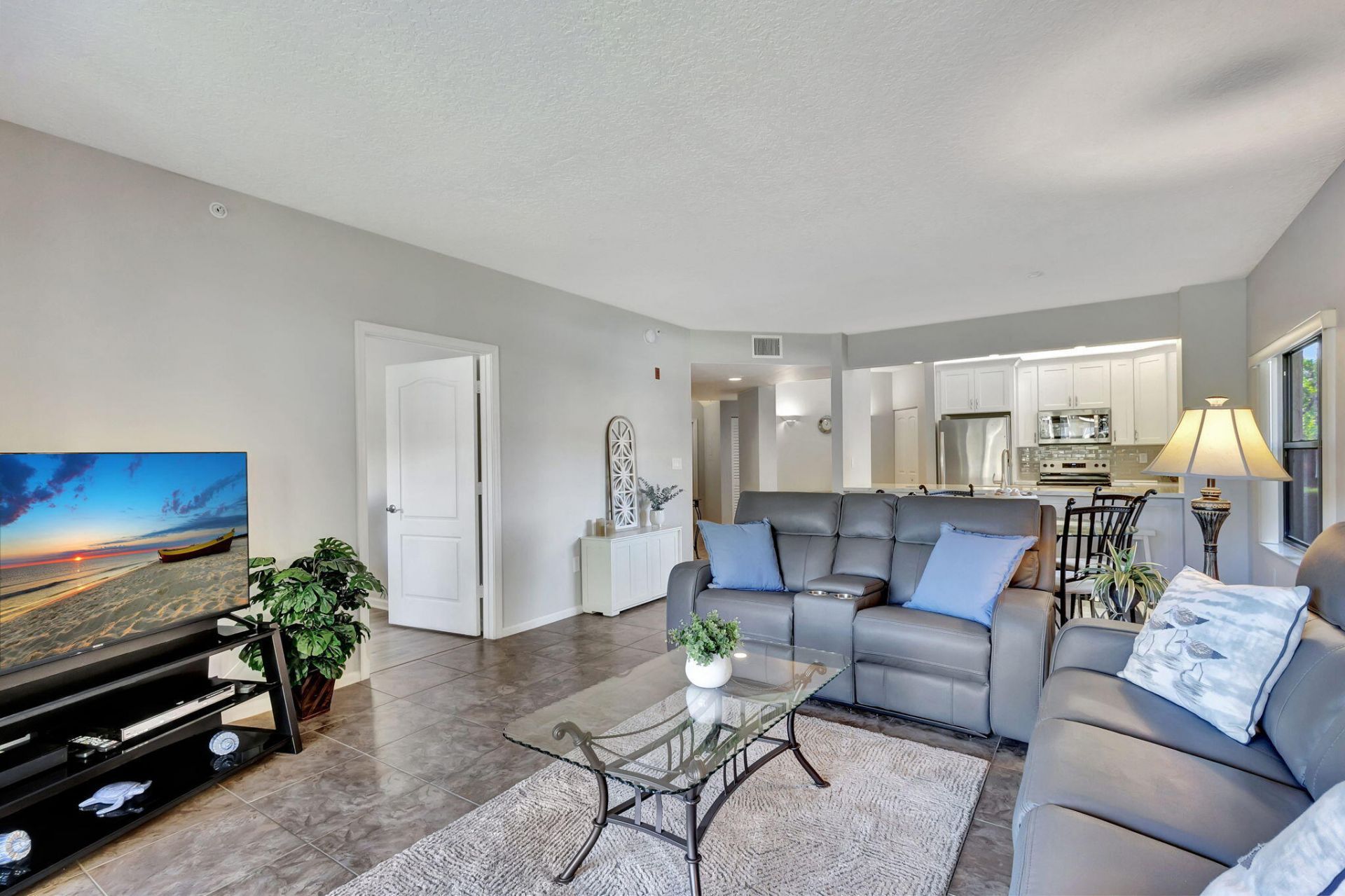 300 Uno Lago Drive, Unit 101, Juno Beach, FL 33408 Photo