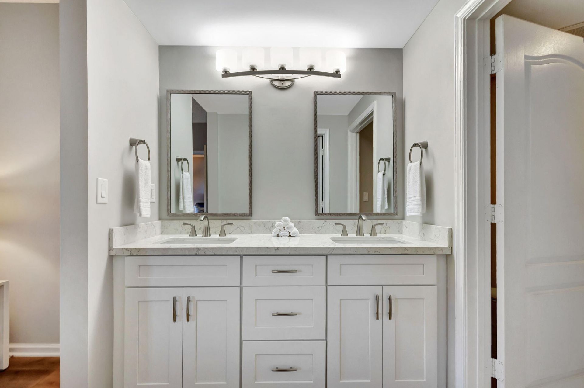 300 Uno Lago Drive, Unit 101, Juno Beach, FL 33408 Photo