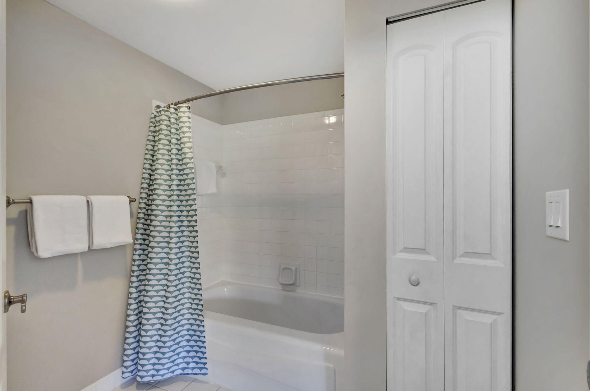 300 Uno Lago Drive, Unit 101, Juno Beach, FL 33408 Photo