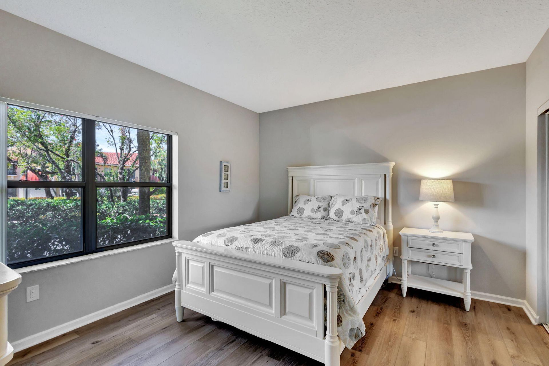 300 Uno Lago Drive, Unit 101, Juno Beach, FL 33408 Photo