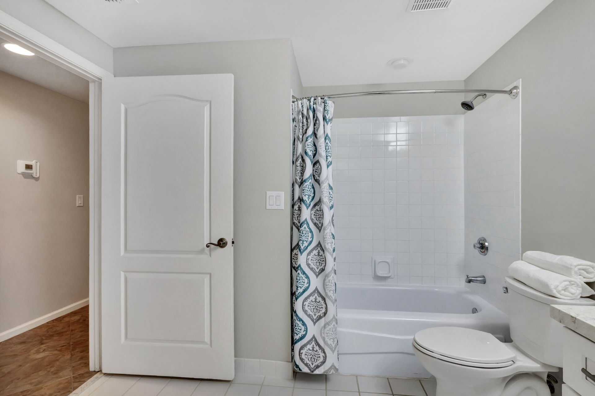 300 Uno Lago Drive, Unit 101, Juno Beach, FL 33408 Photo