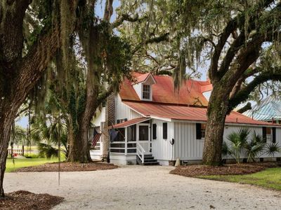 127 Oak Street, McClellanville, SC 29458