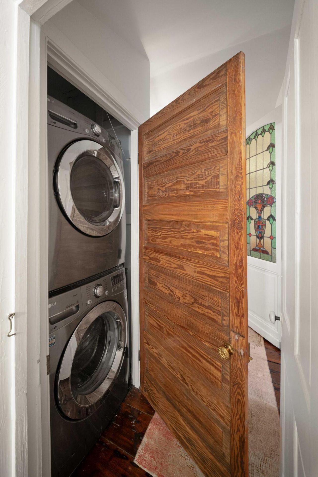 127 Oak Street Photo 17