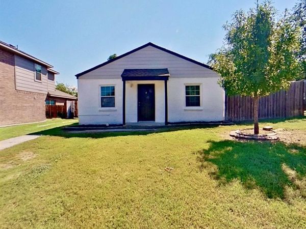 641 S Redford Lane, White Settlement, TX 76108