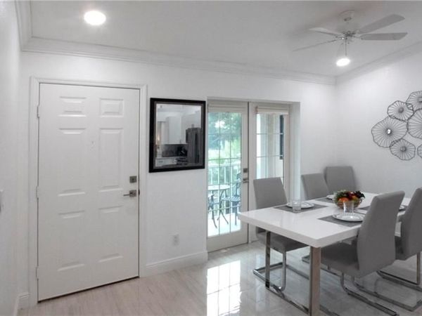 859 Tanbark DR, Unit 205, NAPLES, FL 34108