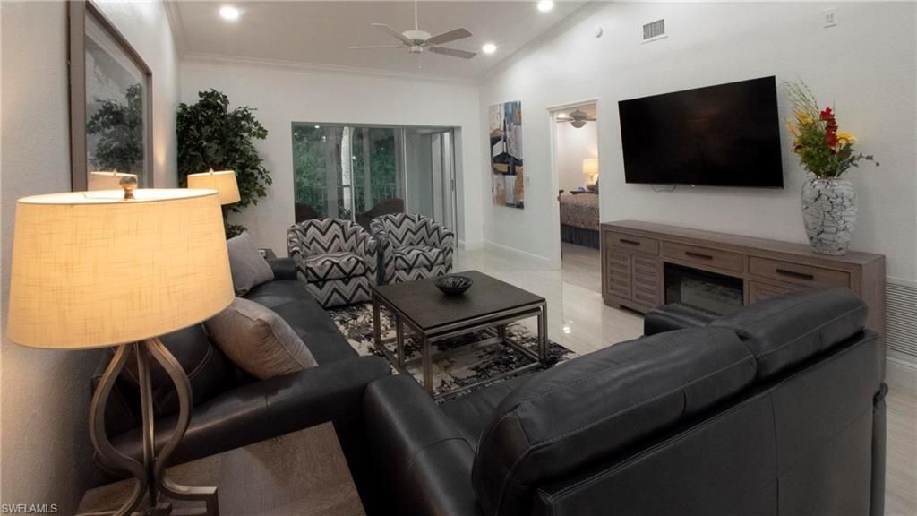 859 Tanbark Dr, Unit 205, Naples, FL 34108 Photo