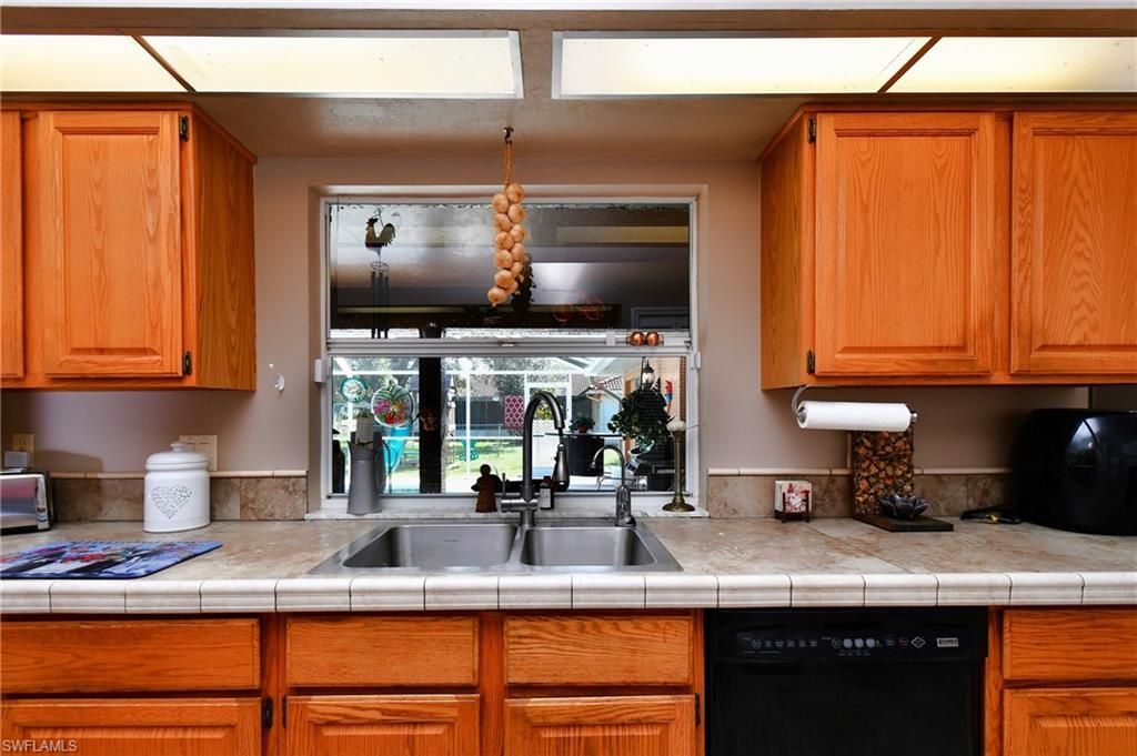 622 Weston Rd, Lehigh Acres, FL 33936 Photo