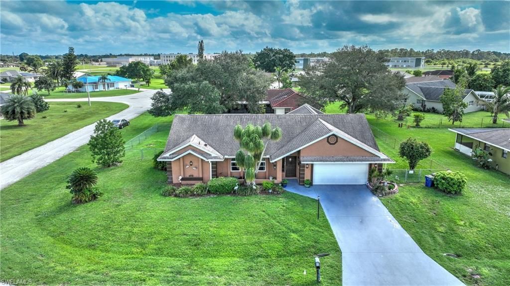 622 Weston Rd, Lehigh Acres, FL 33936 Photo