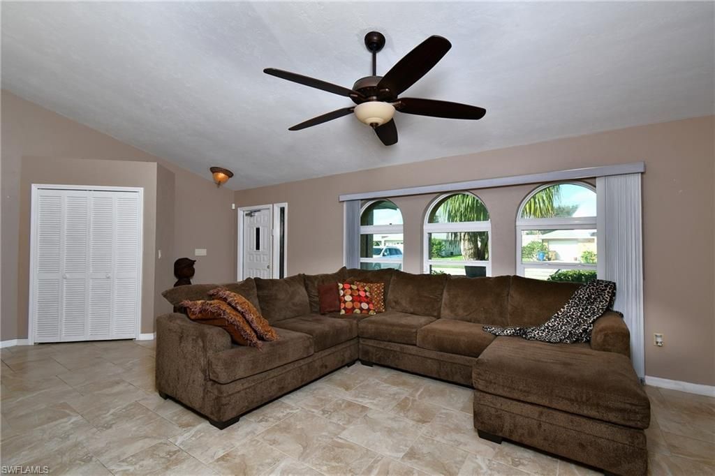 622 Weston Rd, Lehigh Acres, FL 33936 Photo