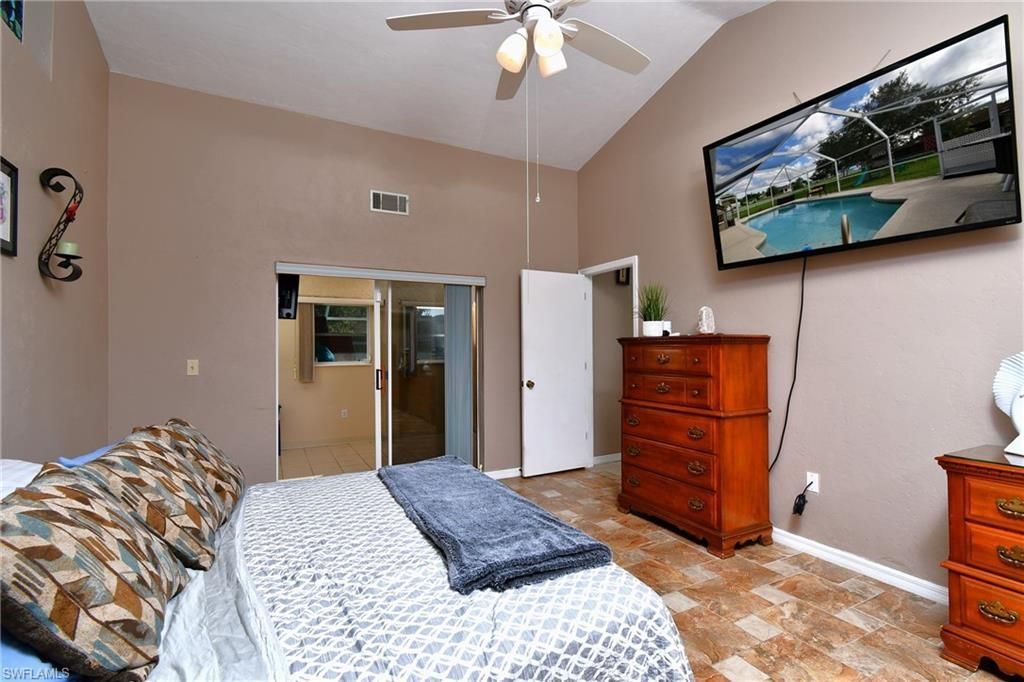 622 Weston Rd, Lehigh Acres, FL 33936 Photo