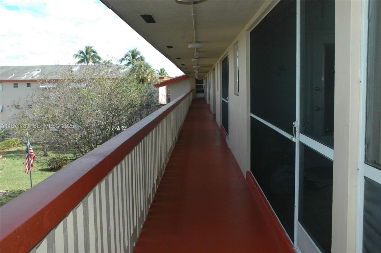 5300 Washington St, Unit Q307, Hollywood, FL 33021 Photo