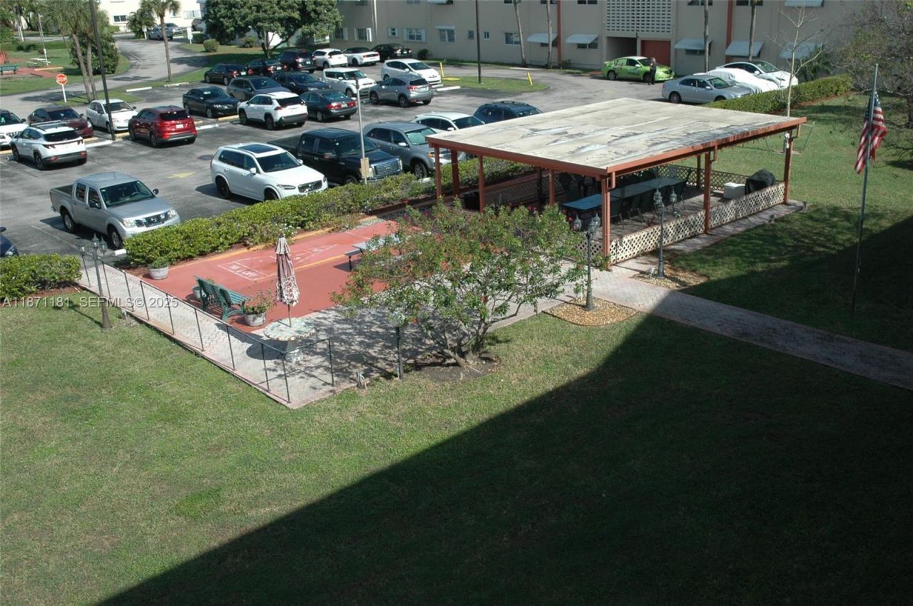 5300 Washington St, Unit Q307, Hollywood, FL 33021 Photo