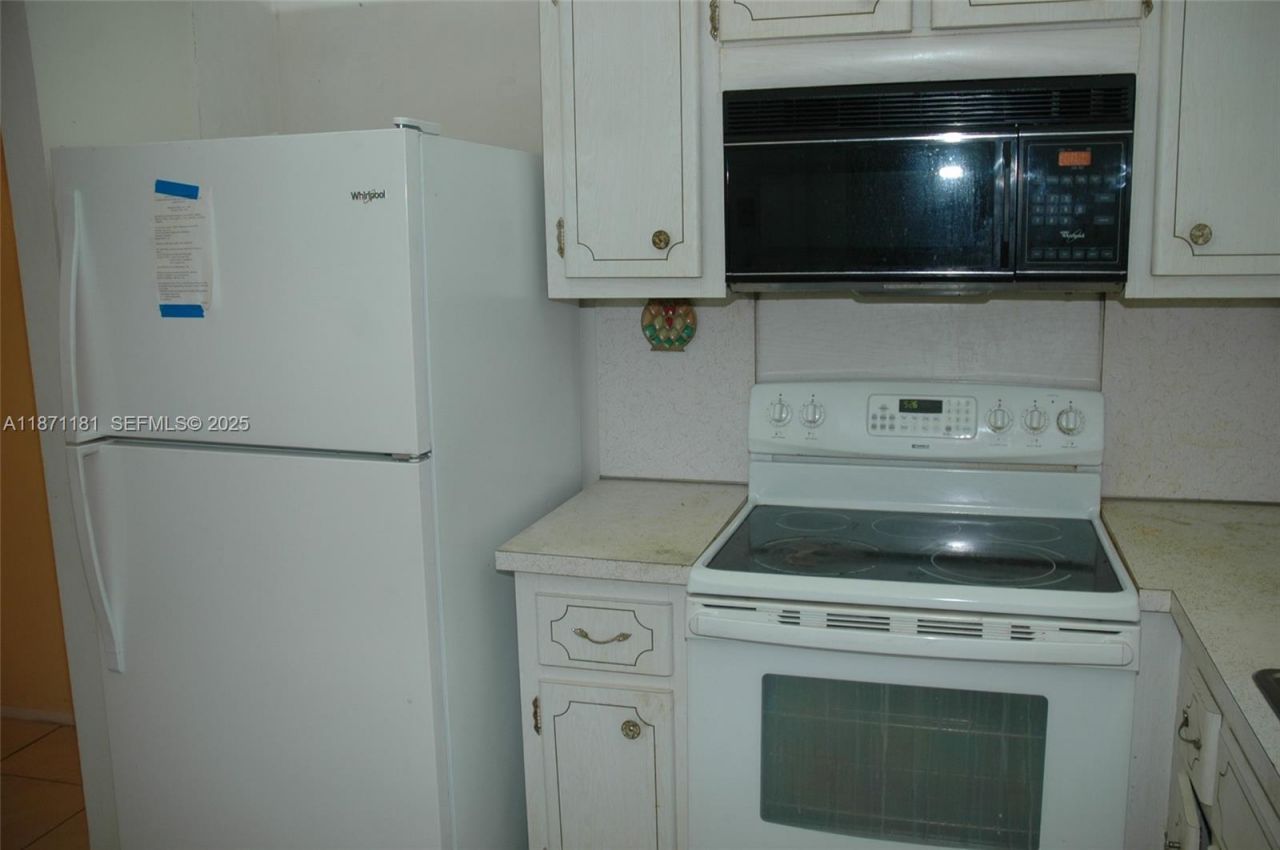 5300 Washington St, Unit Q307, Hollywood, FL 33021 Photo