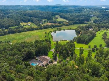 6249 Ben Parks Road, Murrayville, GA 30564