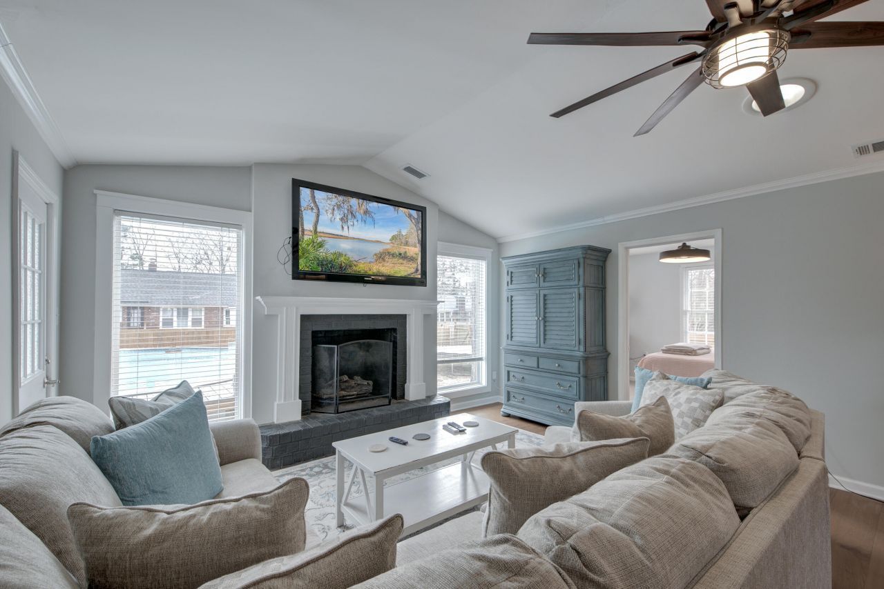 803 Eastern White Pines Road Photo 1