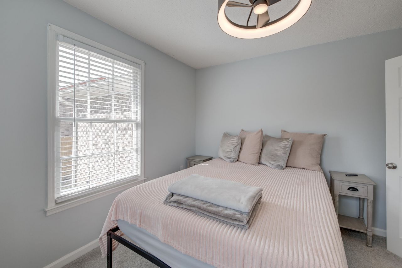 803 Eastern White Pines Road Photo 18