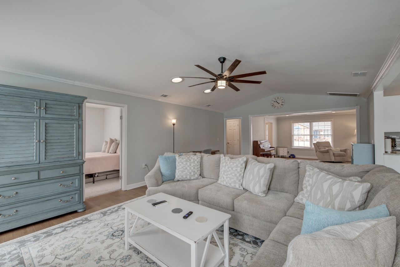 803 Eastern White Pines Road Photo 2