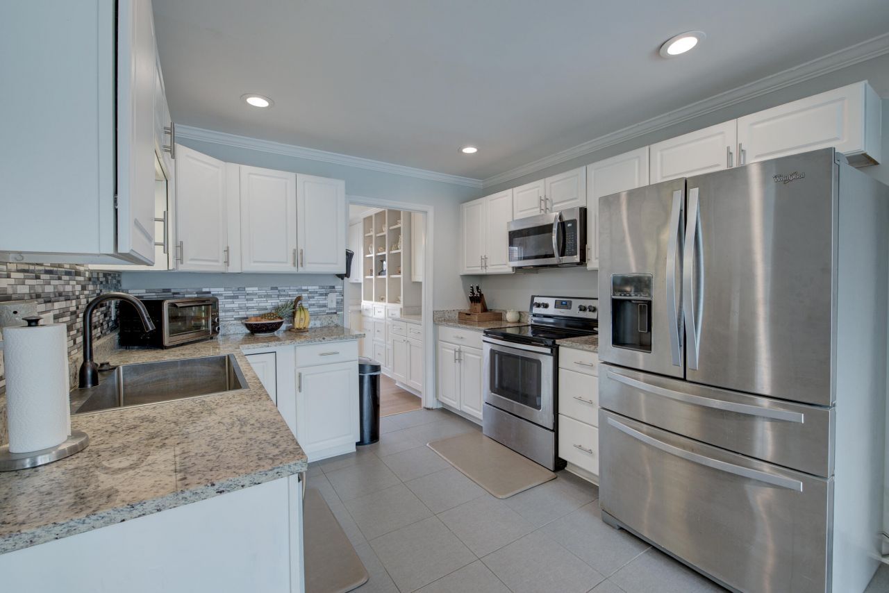 803 Eastern White Pines Road Photo 7