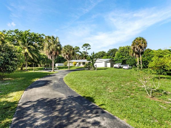 5200 Club Road, Haverhill, FL 33415