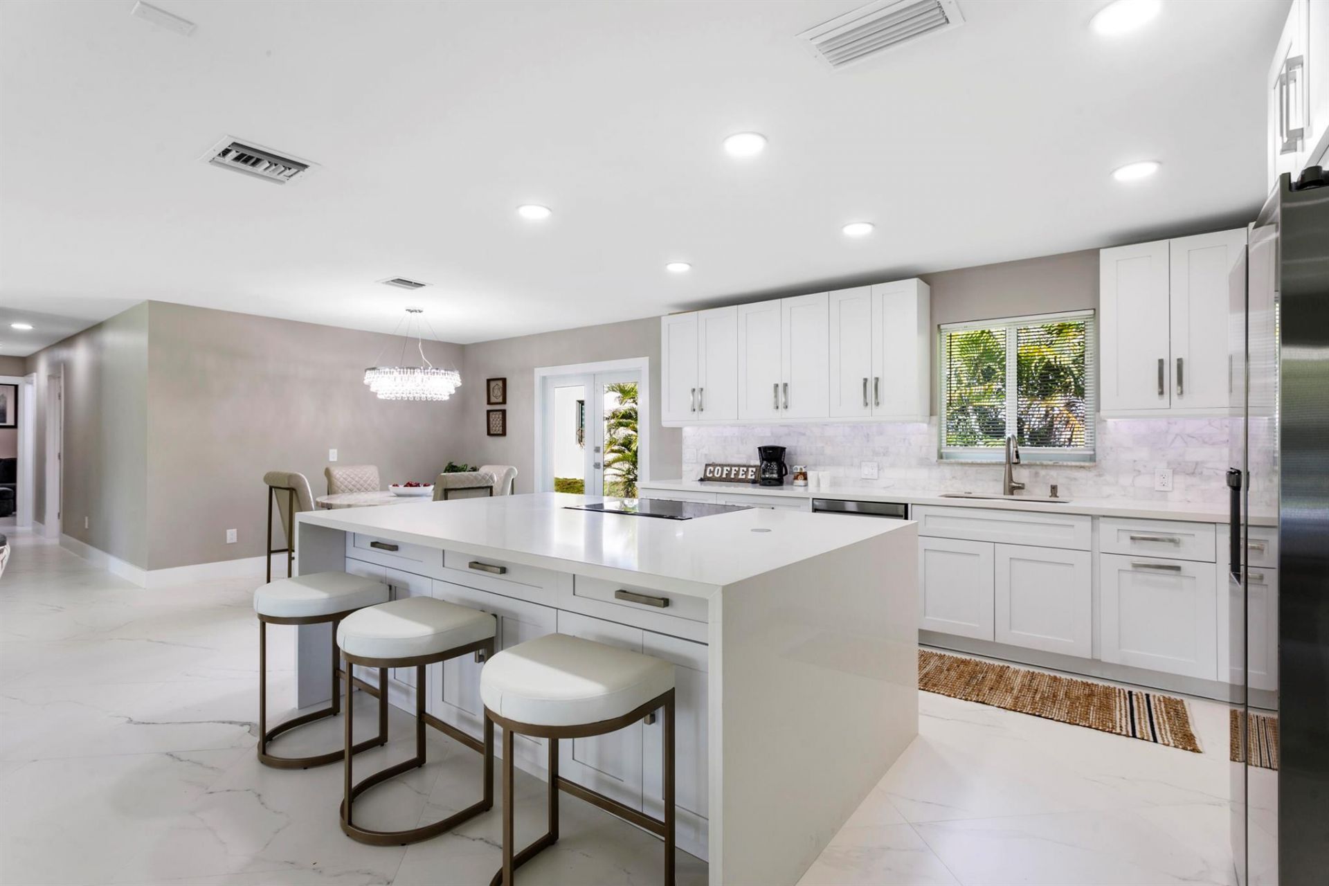 5200 Club Road, Haverhill, FL 33415 Photo