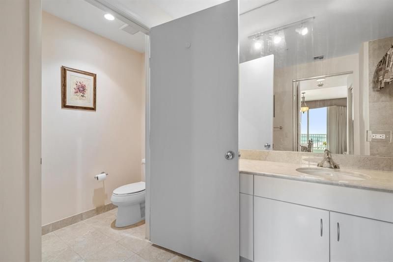 801 Brickell Key Boulevard, Unit 2903, Miami, FL 33131 Photo