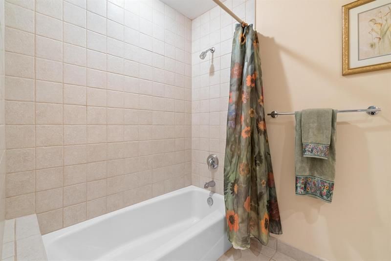 801 Brickell Key Boulevard, Unit 2903, Miami, FL 33131 Photo