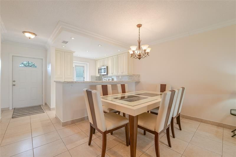 5071 W Oakland Park Boulevard, Unit 204, Lauderdale Lakes, FL 33313 Photo
