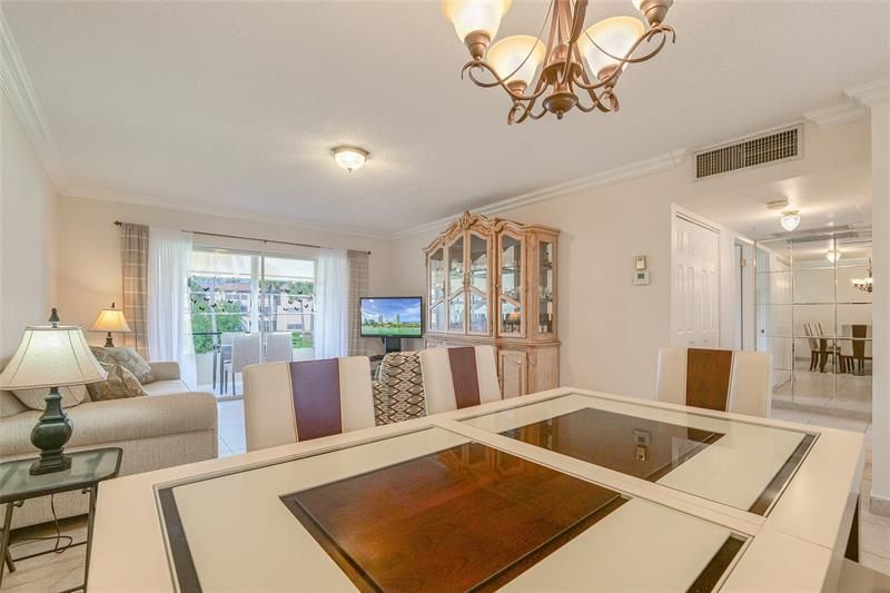 5071 W Oakland Park Boulevard, Unit 204, Lauderdale Lakes, FL 33313 Photo