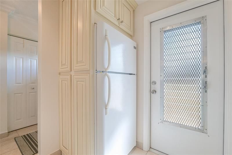 5071 W Oakland Park Boulevard, Unit 204, Lauderdale Lakes, FL 33313 Photo