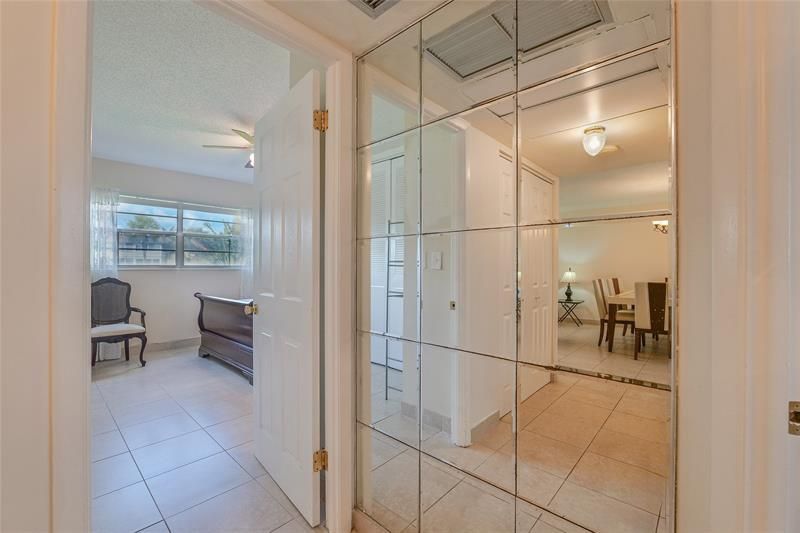 5071 W Oakland Park Boulevard, Unit 204, Lauderdale Lakes, FL 33313 Photo