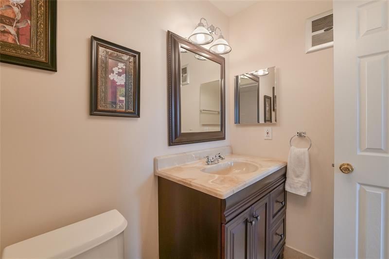 5071 W Oakland Park Boulevard, Unit 204, Lauderdale Lakes, FL 33313 Photo