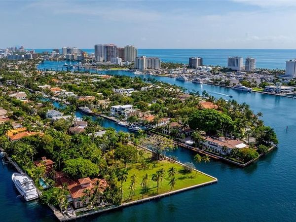 1000 Riviera Isle Dr, Fort Lauderdale, FL 33301