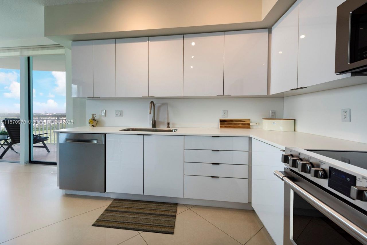 1755 E Hallandale Beach Blvd, Unit 1502E, Hallandale Beach, FL 33009 Photo