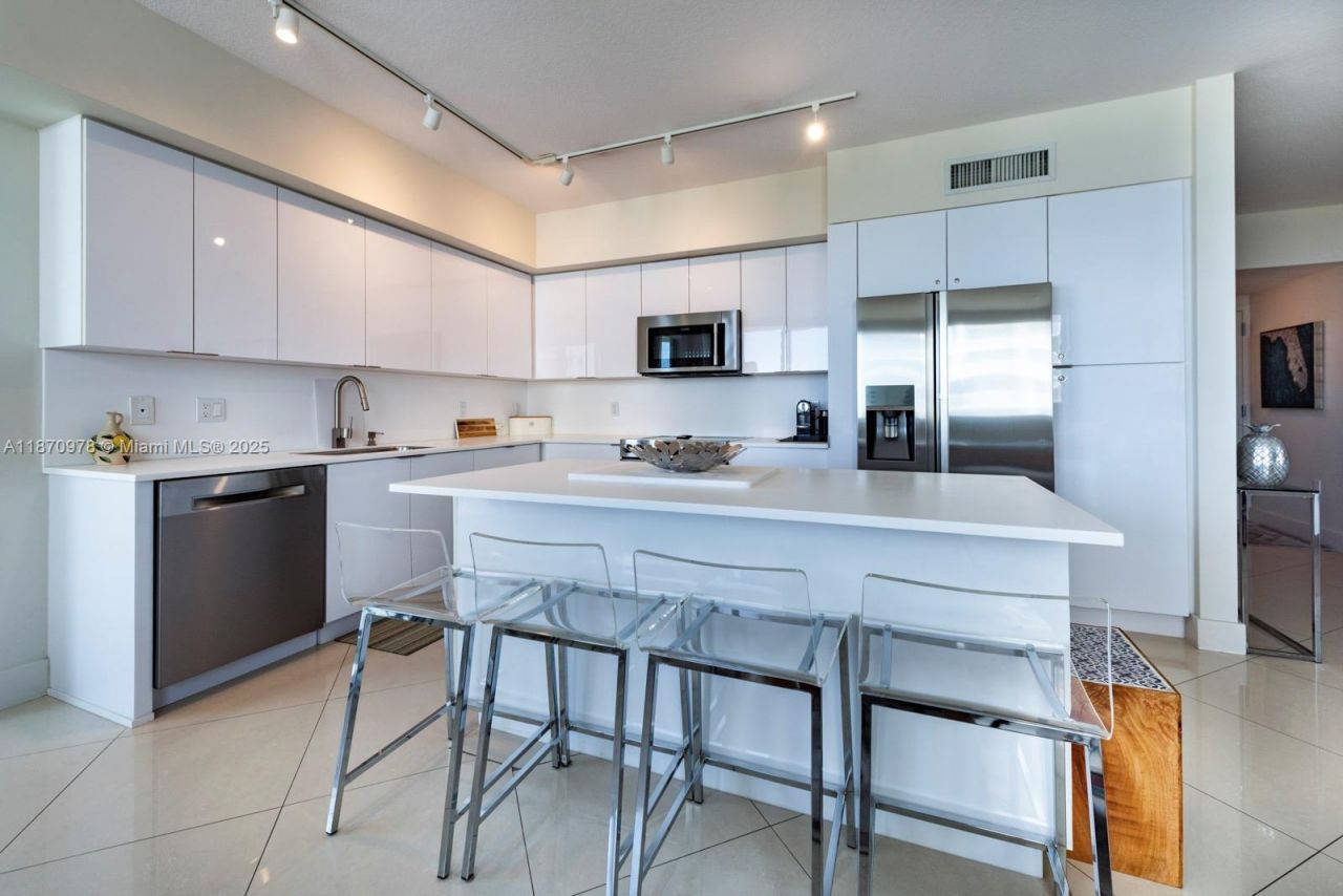 1755 E Hallandale Beach Blvd, Unit 1502E, Hallandale Beach, FL 33009 Photo