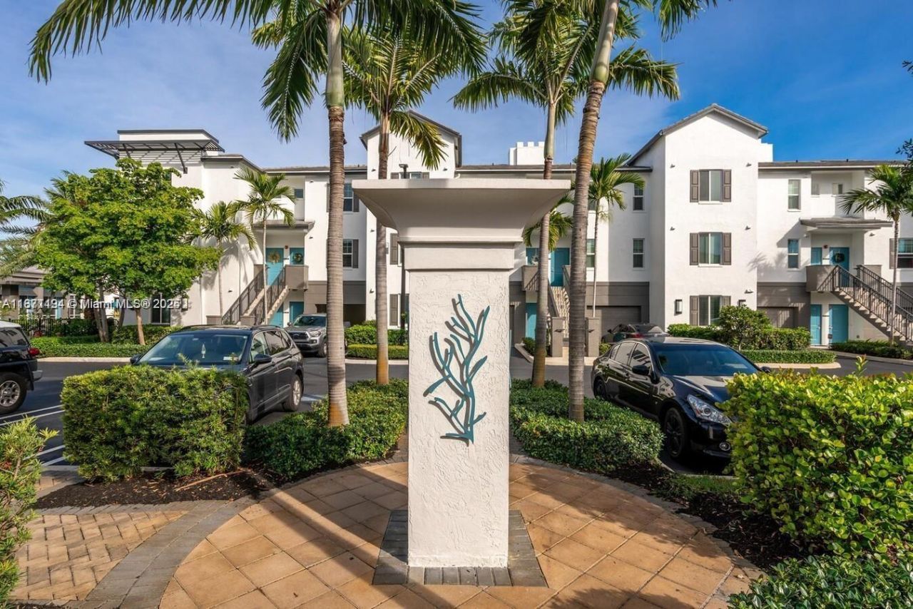 320 Franklin Club Drive, Unit Lauderdale, Delray Beach, FL 33483 Photo
