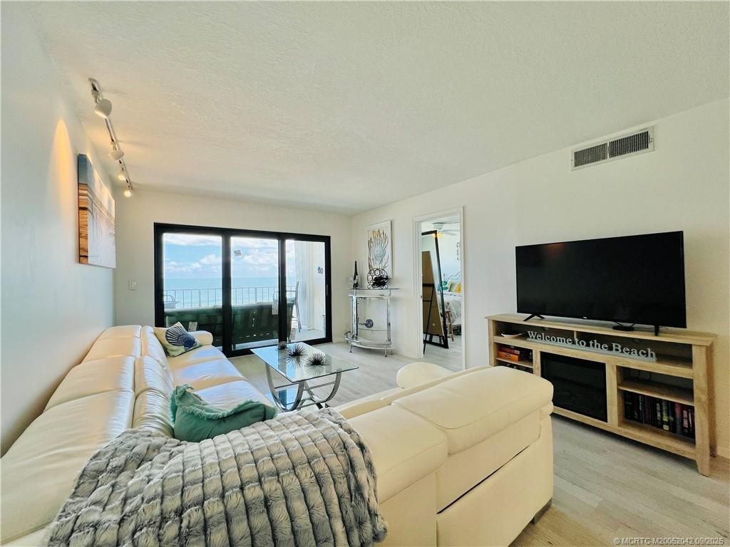 9400 S Ocean Drive, Unit 707, Jensen Beach, FL 34957 Photo
