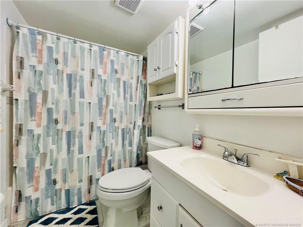 9400 S Ocean Drive, Unit 707, Jensen Beach, FL 34957 Photo