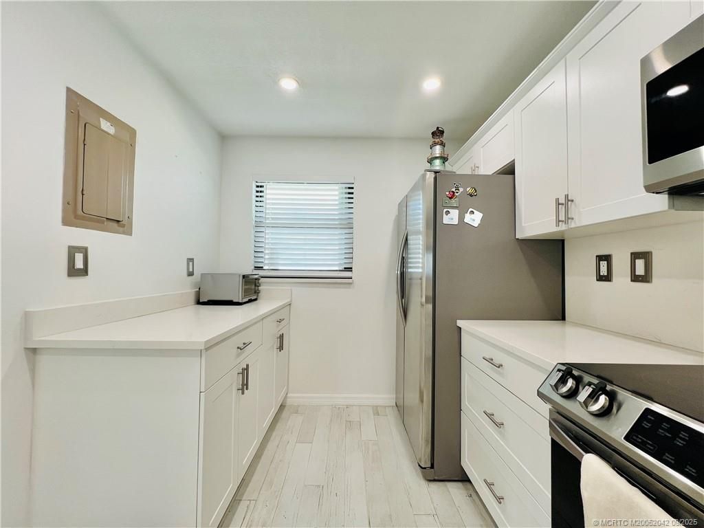 9400 S Ocean Drive, Unit 707, Jensen Beach, FL 34957 Photo