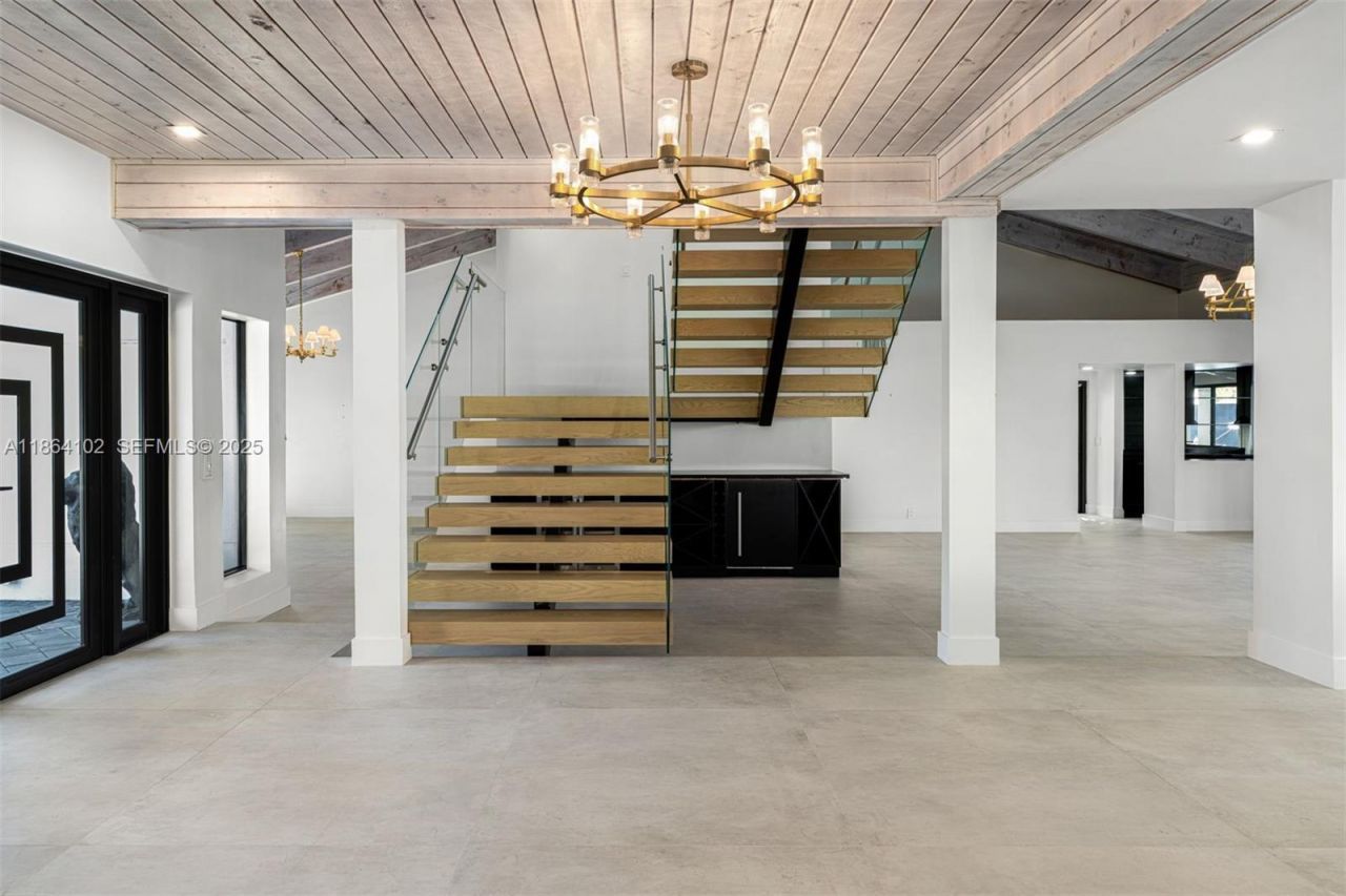 500 Palm Dr, Hallandale Beach, FL 33009 Photo