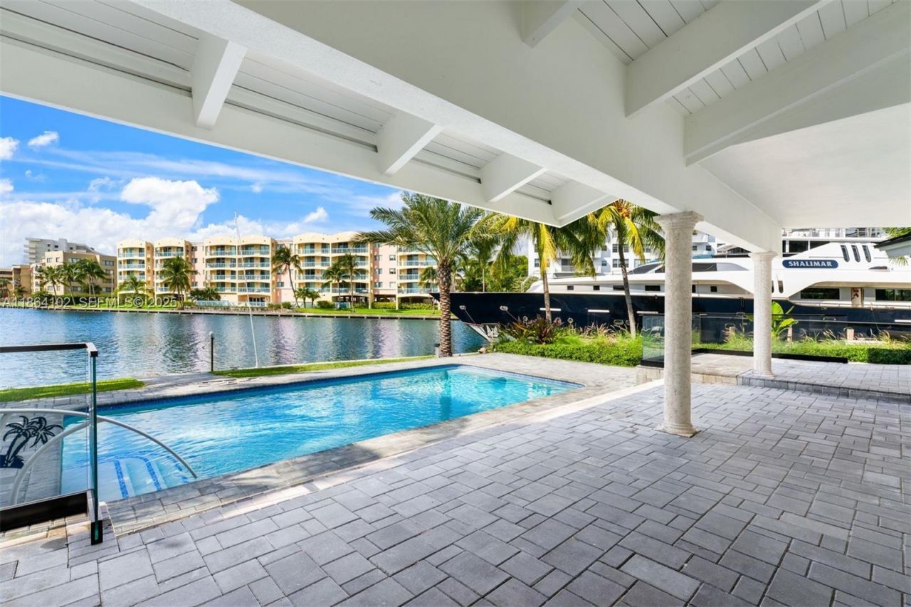 500 Palm Dr, Hallandale Beach, FL 33009 Photo