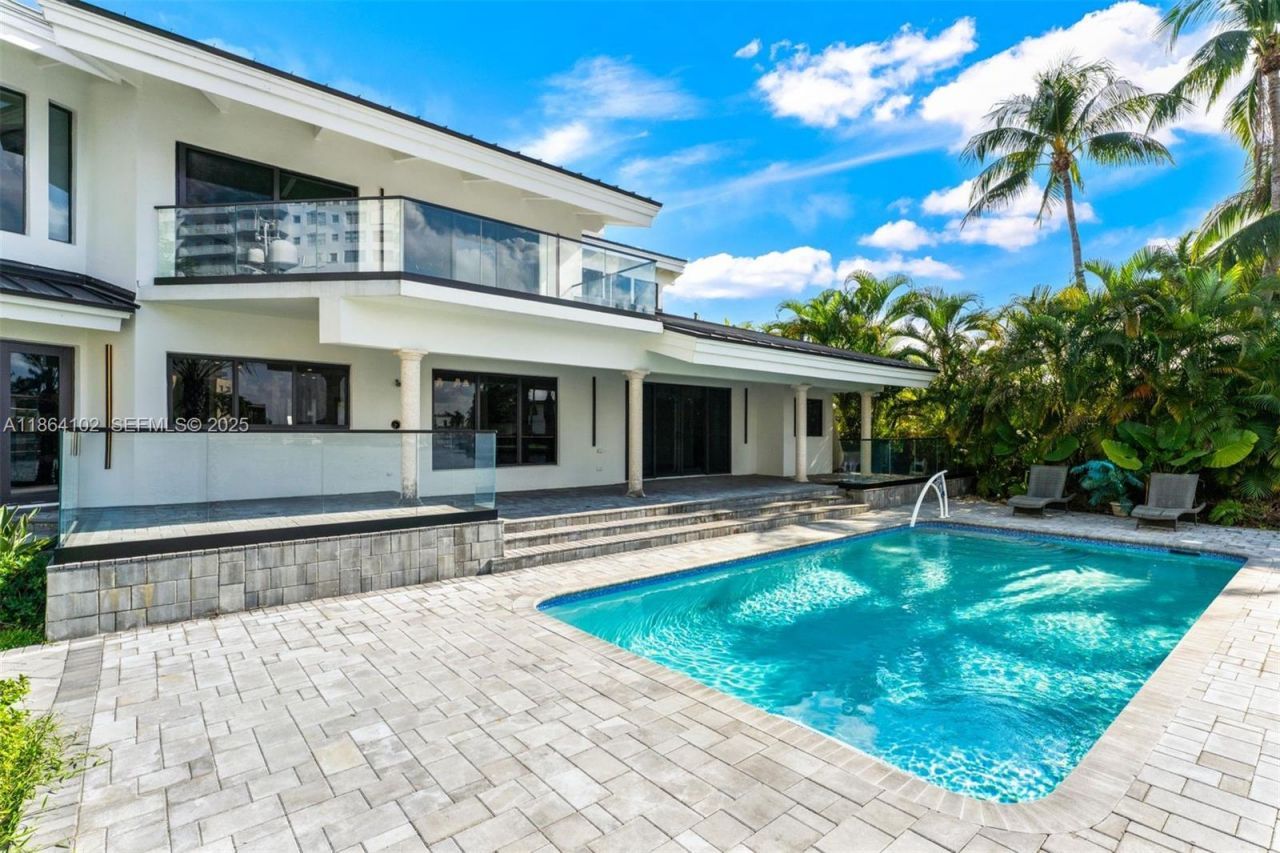 500 Palm Dr, Hallandale Beach, FL 33009 Photo