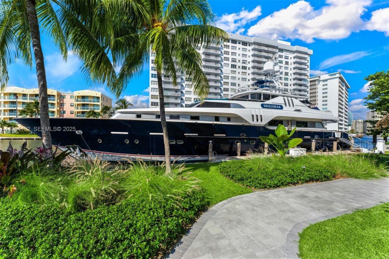 500 Palm Dr, Hallandale Beach, FL 33009 Photo