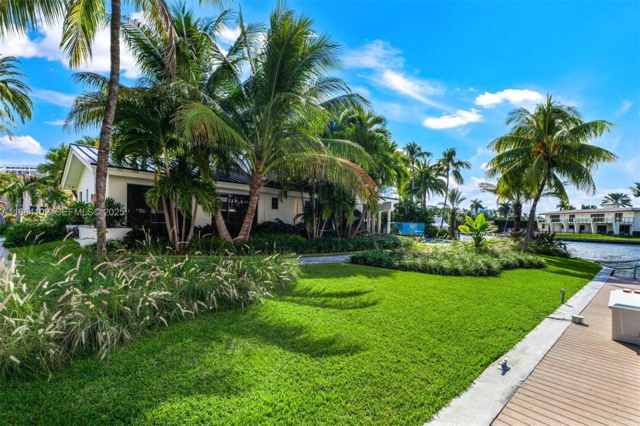 500 Palm Dr, Hallandale Beach, FL 33009 Photo