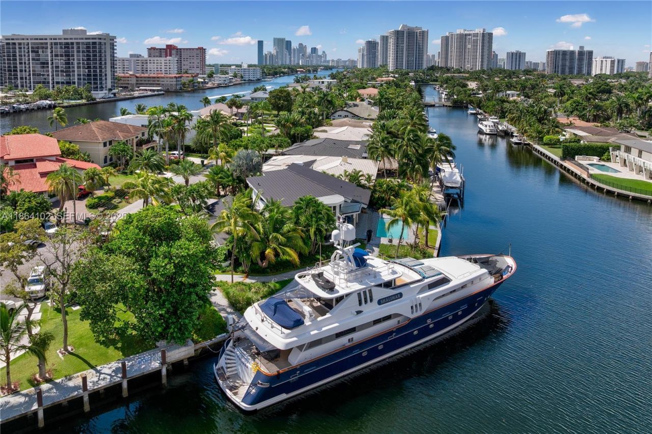 500 Palm Dr, Hallandale Beach, FL 33009 Photo