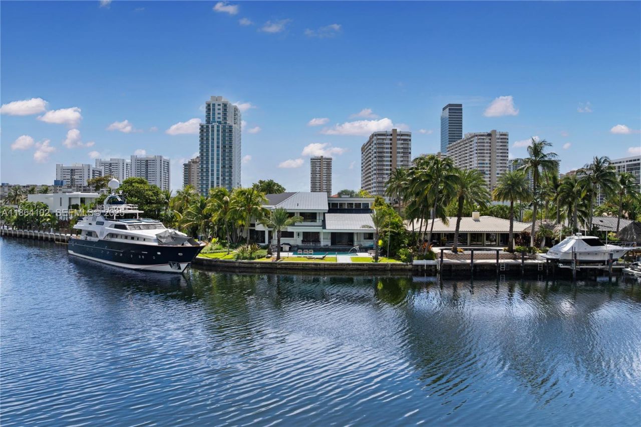 500 Palm Dr, Hallandale Beach, FL 33009 Photo