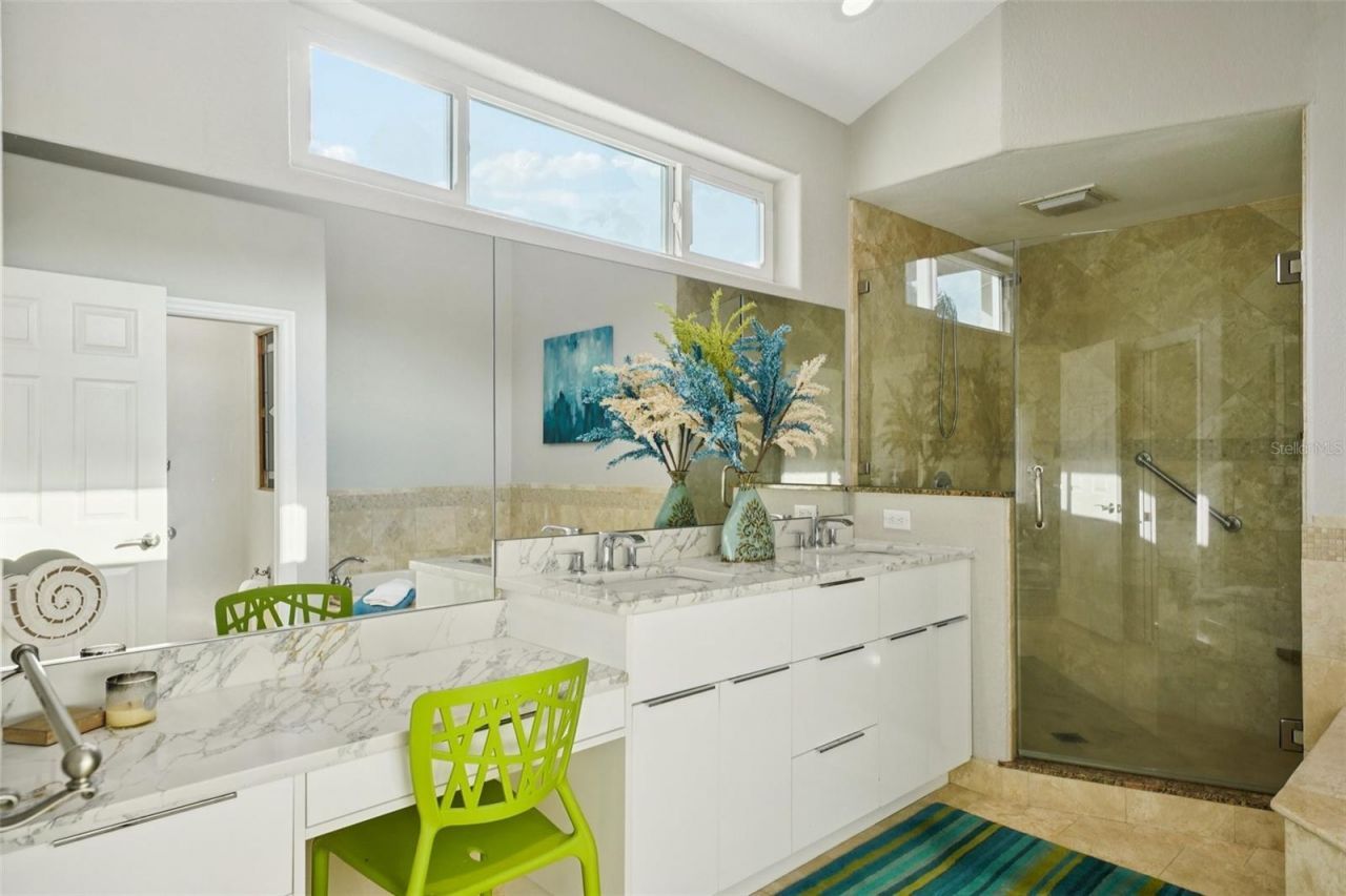 2085 Massachusetts Avenue Ne, Saint Petersburg, FL 33703 Photo